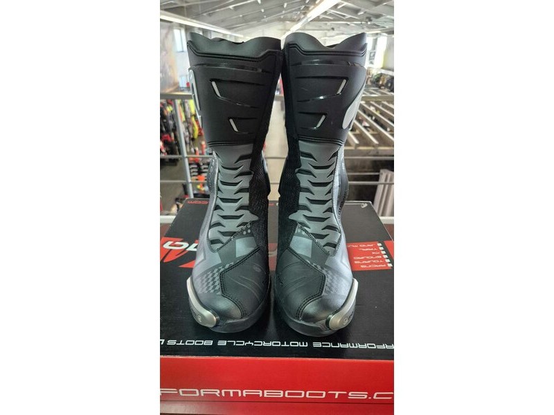 Cizme sport/touring FORMA PHANTOM - Produs RESIGILAT Cizme sport/touring FORMA PHANTOM - Produs RESIGILAT