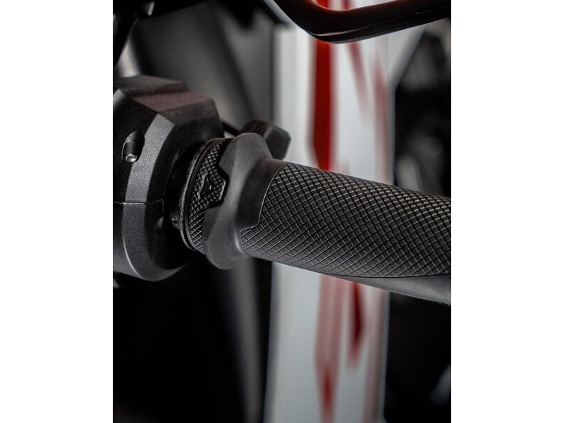 Mansoane incalzite MACNA HEATED GRIPS BLUETOOTH