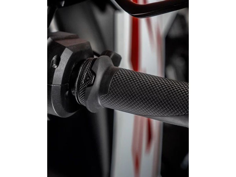 Mansoane incalzite MACNA HEATED GRIPS BLUETOOTH