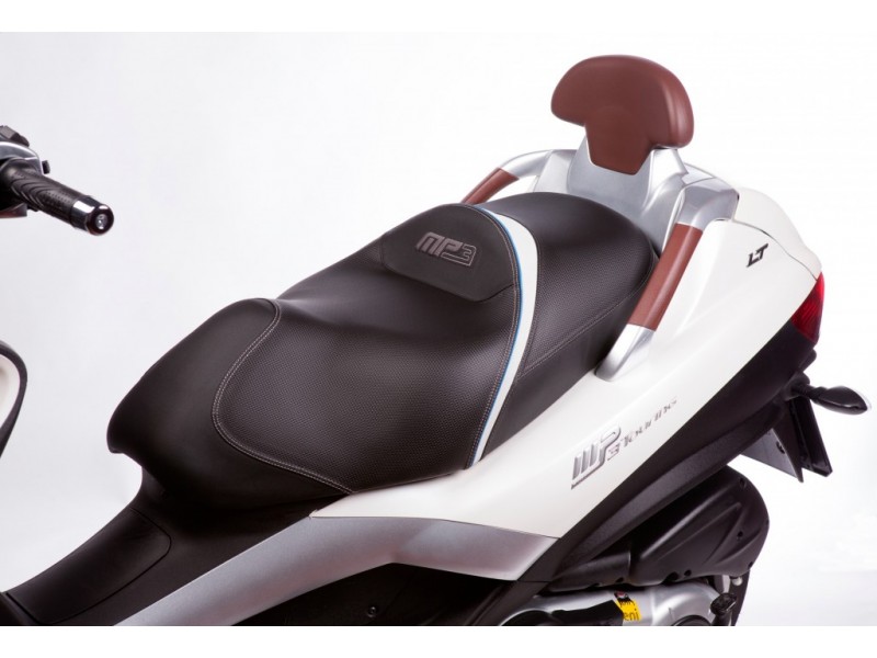 Scaun confort SHAD SHV0M2320 negru/alb, cusaturi gri/albastru