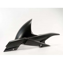 Aripa de spate PUIG S 7047C carbon look Aripa de spate PUIG S 7047C carbon look