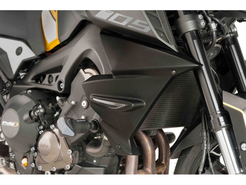 Radiator side panels PUIG 9378C carbon look stickers included