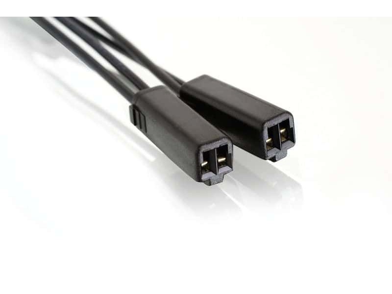 Connector leads PUIG MODELS SUZUKI 4860N Negru Connector leads PUIG MODELS SUZUKI 4860N Negru