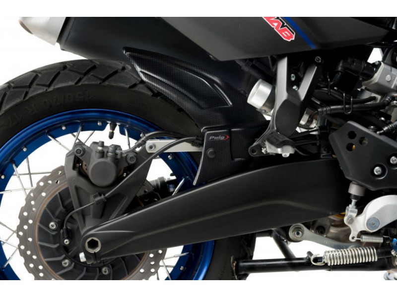 Aripa de spate PUIG 3567C carbon look