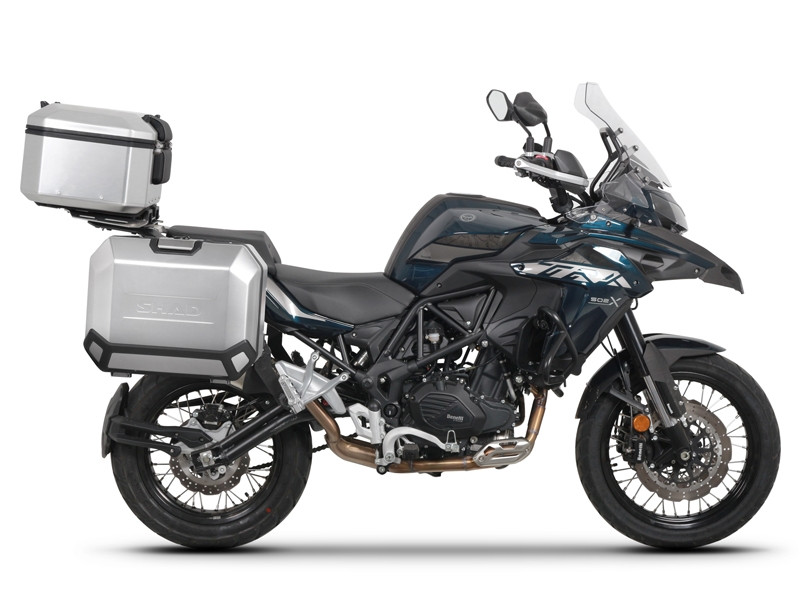 Set complet de cutii de aluminiu SHAD TERRA, 37L cutie centrala si 36L / 47L cutii laterale, incluzand set de montaj si placa SHAD BENELLI TRK 502X Set complet de cutii de aluminiu SHAD TERRA, 37L cutie centrala si 36L / 47L cutii laterale, incluzand set de montaj si placa SHAD BENELLI TRK 502X