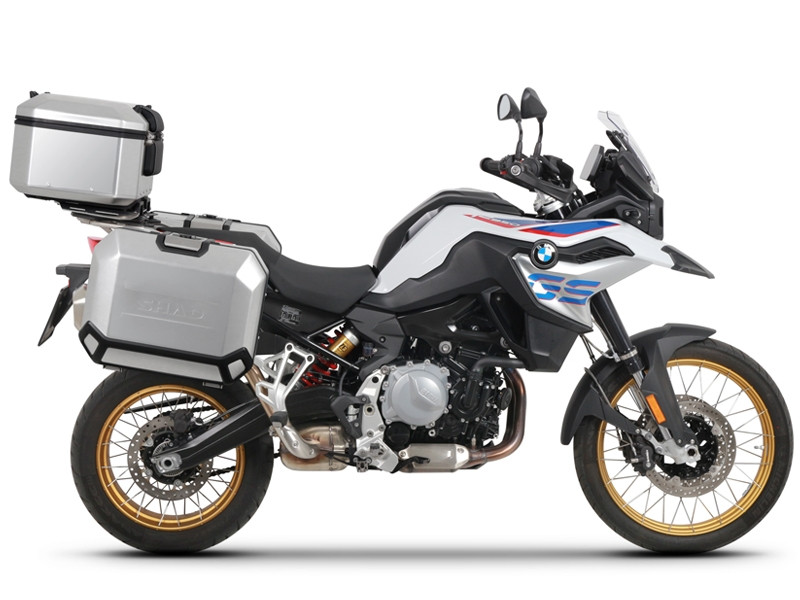 Set complet de cutii de aluminiu SHAD TERRA, 37L cutie centrala si 36L / 47L cutii laterale, incluzand set de montaj si placa SHAD BMW F 750 GS/ F 850 GS/ F 850 GS Adventure Set complet de cutii de aluminiu SHAD TERRA, 37L cutie centrala si 36L / 47L cutii laterale, incluzand set de montaj si placa SHAD BMW F 750 GS/ F 850 GS/ F 850 GS Adventure