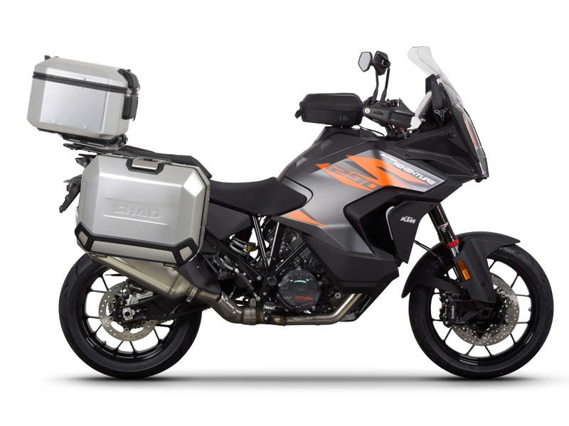 Set complet de cutii de aluminiu SHAD TERRA, 37L cutie centrala si 36L / 47L cutii laterale, incluzand set de montaj si placa SHAD KTM Super Adventure 1290 (R, S) Set complet de cutii de aluminiu SHAD TERRA, 37L cutie centrala si 36L / 47L cutii laterale, incluzand set de montaj si placa SHAD KTM Super Adventure 1290 (R, S)