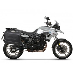 Set complet cutii aluminiu laterale, 36L / 47L SHAD TERRA NEGRU, include kit montare SHAD BMW F 650 GS/ F 700 GS/ F 800 GS Set complet cutii aluminiu laterale, 36L / 47L SHAD TERRA NEGRU, include kit montare SHAD BMW F 650 GS/ F 700 GS/ F 800 GS