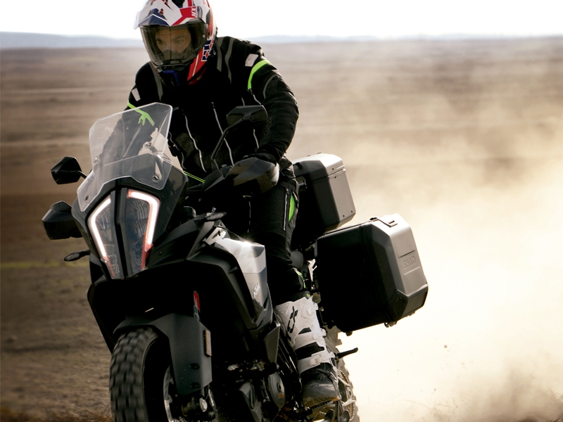 Set complet cutii aluminiu SHAD TERRA (negru), 37L cutie centrala   36L / 47L cutii laterale, incluzand kit montare si placa SHAD HONDA CRF 1100 Africa Twin