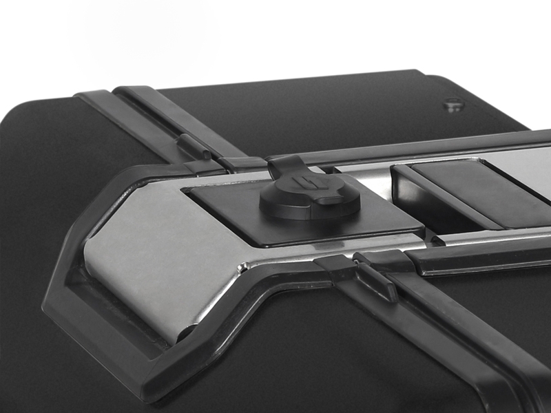 Set complet cutii aluminiu Shad Terra, 48L topcase   36L / 47L side cases,include placa si kit montare SHAD TRIUMPH Tiger 900