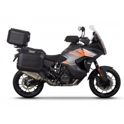 Complete set of black aluminum cases SHAD TERRA, 48L topcase + 36L side left case / 47L side right case, including mounting kit and plate SHAD KTM Super Adventure 1290 (R, S) Complete set of black aluminum cases SHAD TERRA, 48L topcase + 36L side left case / 47L side right case, including mounting kit and plate SHAD KTM Super Adventure 1290 (R, S)