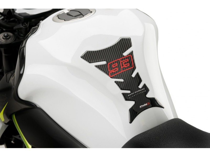 Tank pad PUIG 93 MARC MÁRQUEZ 20682C carbon look