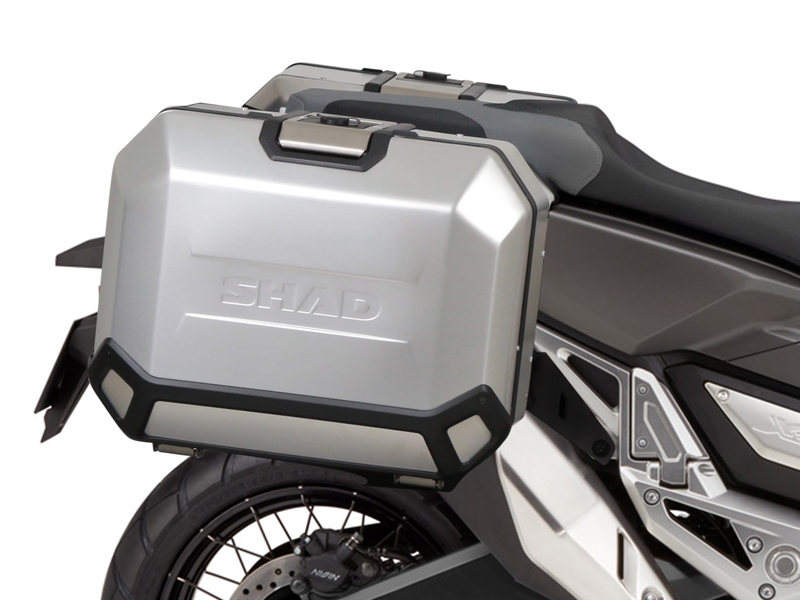 Set complet de cutii de aluminiu 47L / 47L SHAD TERRA NEGRU, incluzand kit montaj SHAD HONDA X-ADV 750