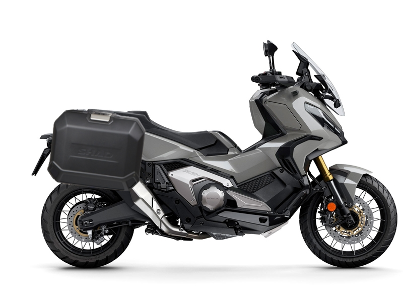 Set complet de cutii de aluminiu laterale, 36L / 36L, SHAD TERRA NEGRU, include kit montare SHAD HONDA X-ADV 750 Set complet de cutii de aluminiu laterale, 36L / 36L, SHAD TERRA NEGRU, include kit montare SHAD HONDA X-ADV 750