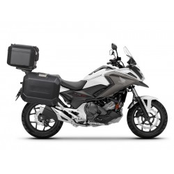 Set complet de cutii de aluminiu SHAD TERRA NEGRU, 37L cutie centrala si 36L / 36L cutii laterale, incluzand kit montaj si placa SHAD HONDA NC 750 X Set complet de cutii de aluminiu SHAD TERRA NEGRU, 37L cutie centrala si 36L / 36L cutii laterale, incluzand kit montaj si placa SHAD HONDA NC 750 X