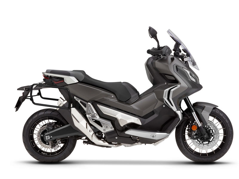 Set complet de cutii de aluminiu SHAD TERRA NEGRU, 37L cutie centrala si 47L / 47L cutii laterale, incluzand kit montaj si placa SHAD HONDA X-ADV 750