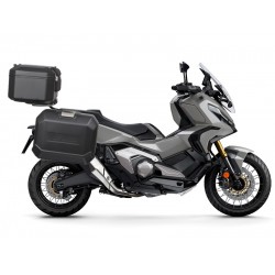 Set complet de cutii de aluminiu SHAD TERRA NEGRU, 37L cutie centrala si 47L / 47L cutii laterale, incluzand kit montaj si placa SHAD HONDA X-ADV 750 Set complet de cutii de aluminiu SHAD TERRA NEGRU, 37L cutie centrala si 47L / 47L cutii laterale, incluzand kit montaj si placa SHAD HONDA X-ADV 750