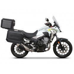Set complet de cutii de aluminiu SHAD TERRA NEGRU, 37L cutie centrala si 47L / 47L cutii laterale, incluzand kit montaj si placa SHAD HONDA CB 500 X Set complet de cutii de aluminiu SHAD TERRA NEGRU, 37L cutie centrala si 47L / 47L cutii laterale, incluzand kit montaj si placa SHAD HONDA CB 500 X