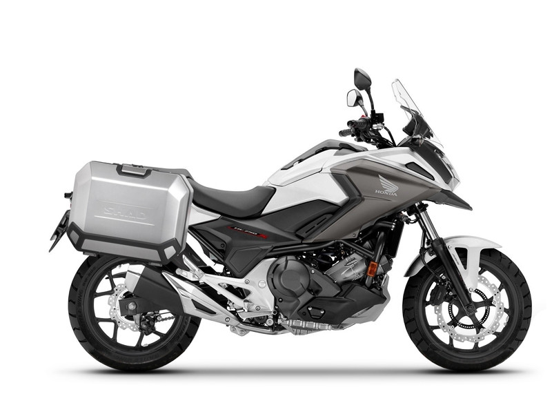 Set complet de 36L / 36L cutii laterale de aluminium SHAD TERRA, incluzand kit montaj SHAD HONDA NC 750 X Set complet de 36L / 36L cutii laterale de aluminium SHAD TERRA, incluzand kit montaj SHAD HONDA NC 750 X