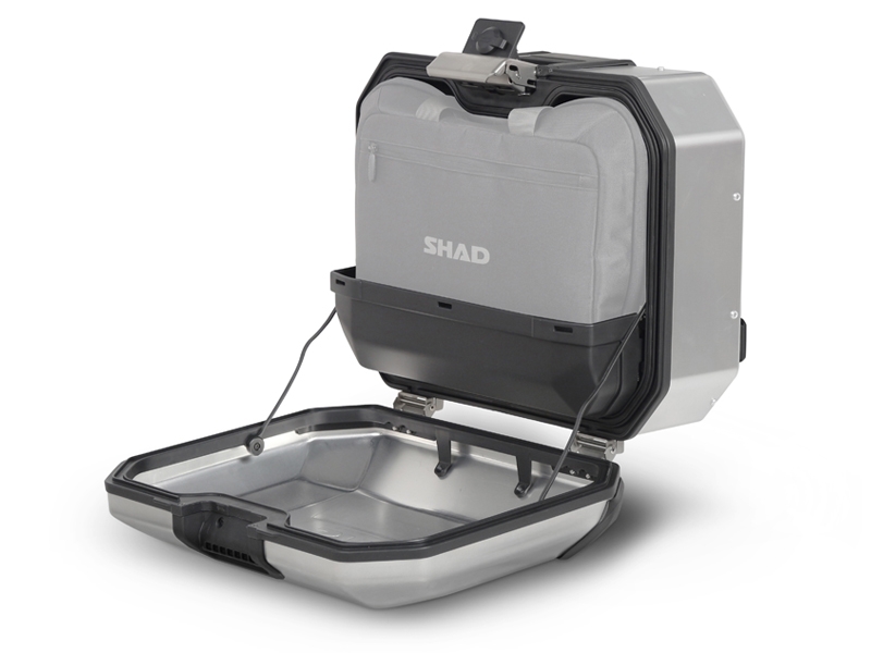 Set complet de 36L / 36L cutii laterale de aluminium SHAD TERRA, incluzand kit montaj SHAD HONDA X-ADV 750