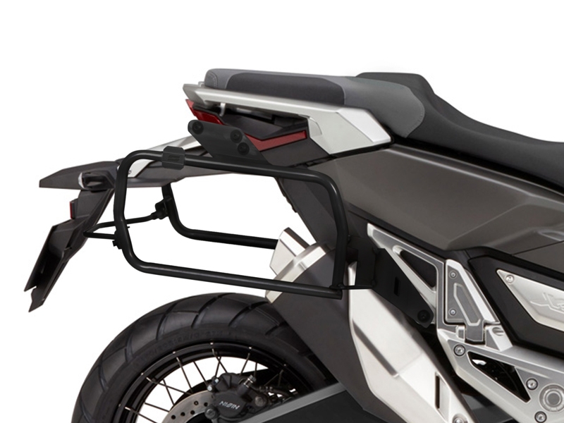 Set complet de cutii de aluminiu SHAD TERRA, 37L cutie centrala si 36L /36L cutii laterale, incluzand kit montaj si placa SHAD HONDA X-ADV 750