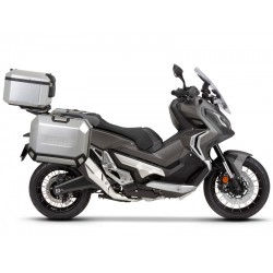 Set complet de cutii de aluminiu SHAD TERRA, 48L cutie centrala si  36L / 36L cutii laterale, incluzand kit montaj si placa SHAD HONDA X-ADV 750 Set complet de cutii de aluminiu SHAD TERRA, 48L cutie centrala si  36L / 36L cutii laterale, incluzand kit montaj si placa SHAD HONDA X-ADV 750