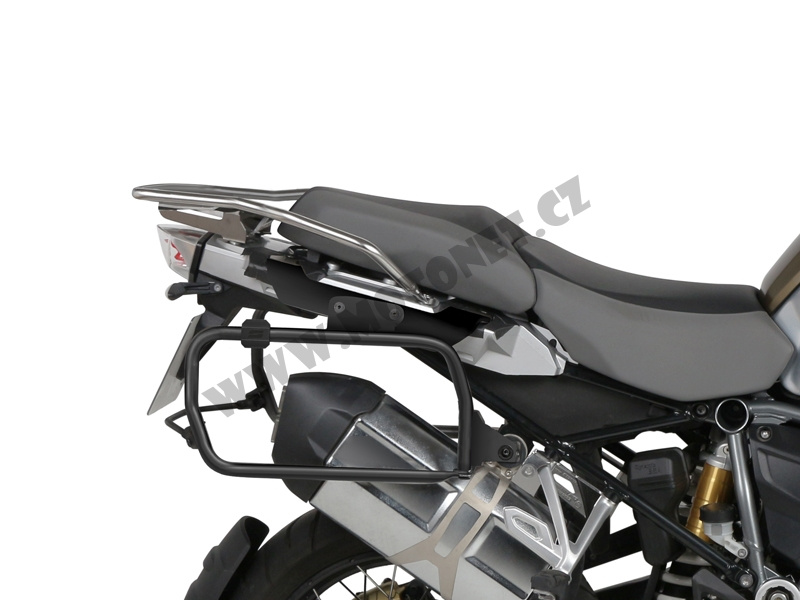 Set complet cutii aluminiu SHAD TERRA (negru), 37L cutie centrala 36L / 47L cutii laterale, incluzand kit montare si placa SHAD BMW R 1200 GS/ R 1250 GS Set complet cutii aluminiu SHAD TERRA (negru), 37L cutie centrala 36L / 47L cutii laterale, incluzand kit montare si placa SHAD BMW R 1200 GS/ R 1250 GS