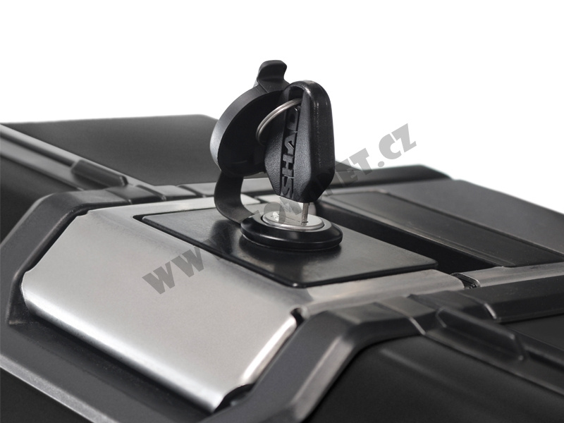 Set complet de cutii de aluminiu 47L / 47L SHAD TERRA NEGRU, incluzand kit montaj SHAD DUCATI MULTISTRADA 950 / 1200 / 1260