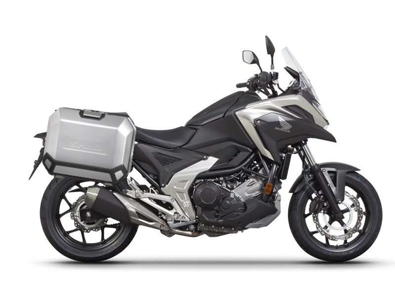 Set complet de 47L /47L cutii laterale de aluminiu SHAD TERRA, incluzand kit montaj SHAD HONDA NC 750 X 2021-