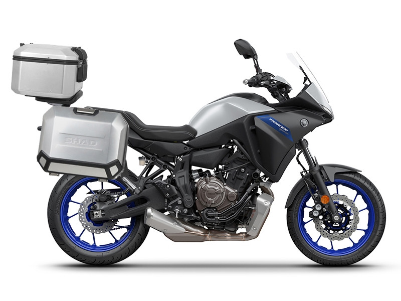 Set complet de cutii de aluminiu SHAD TERRA, 37L cutie centrala si 47L / 47L cutii laterale, incluzand kit montaj si placa SHAD YAMAHA MT-07 Tracer / Tracer 700 Set complet de cutii de aluminiu SHAD TERRA, 37L cutie centrala si 47L / 47L cutii laterale, incluzand kit montaj si placa SHAD YAMAHA MT-07 Tracer / Tracer 700
