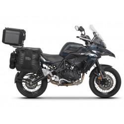 Complete set of SHAD TERRA TR40 adventure saddlebags and SHAD TERRA BLACK aluminium 37L topcase, including mounting kit SHAD Benelli TRK 502 X Complete set of SHAD TERRA TR40 adventure saddlebags and SHAD TERRA BLACK aluminium 37L topcase, including mounting kit SHAD Benelli TRK 502 X