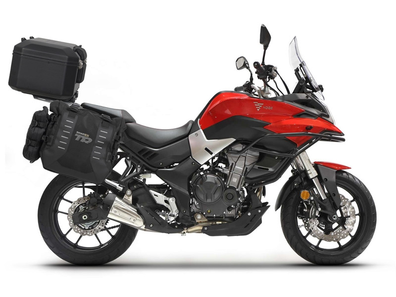 Complete set of SHAD TERRA TR40 adventure saddlebags and SHAD TERRA BLACK aluminium 37L topcase, including mounting kit SHAD Voge 500DS / 500DSX