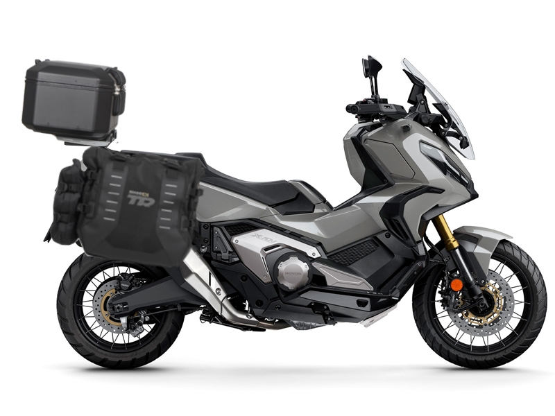 Complete set of SHAD TERRA TR40 adventure saddlebags and SHAD TERRA BLACK aluminium 48L topcase, including mounting kit SHAD HONDA X-ADV 750