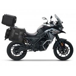 Complete set of SHAD TERRA TR40 adventure saddlebags and SHAD TERRA BLACK aluminium 48L topcase, including mounting kit SHAD Voge 650DS / 650DSX Complete set of SHAD TERRA TR40 adventure saddlebags and SHAD TERRA BLACK aluminium 48L topcase, including mounting kit SHAD Voge 650DS / 650DSX