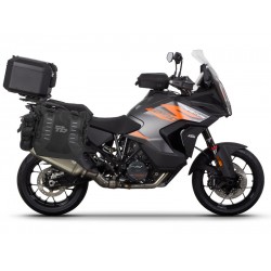 Complete set of SHAD TERRA TR40 adventure saddlebags and SHAD TERRA BLACK aluminium 55L topcase, including mounting kit SHAD KTM Super Adventure 1290 (R, S) Complete set of SHAD TERRA TR40 adventure saddlebags and SHAD TERRA BLACK aluminium 55L topcase, including mounting kit SHAD KTM Super Adventure 1290 (R, S)